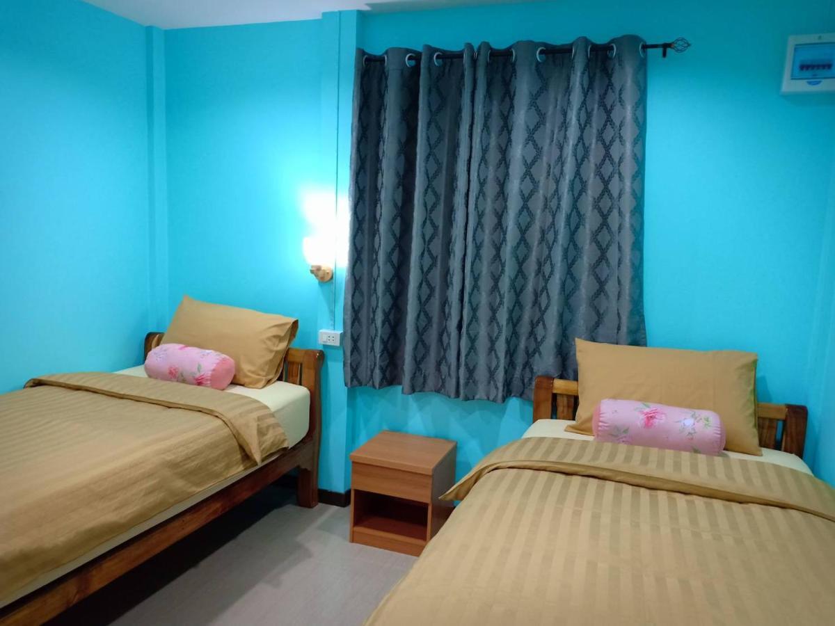 Siri Guesthouse Phranakhonszi Ajutthaja Kültér fotó